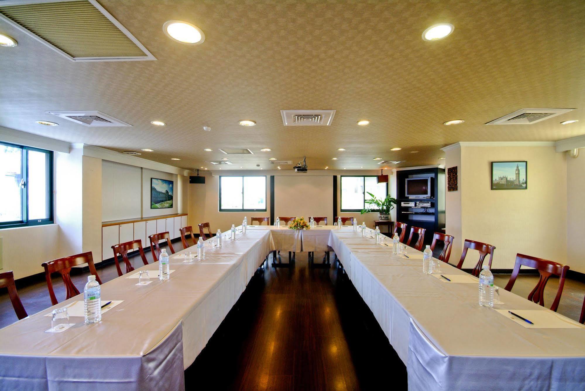 F Hotel Tainan Exterior photo